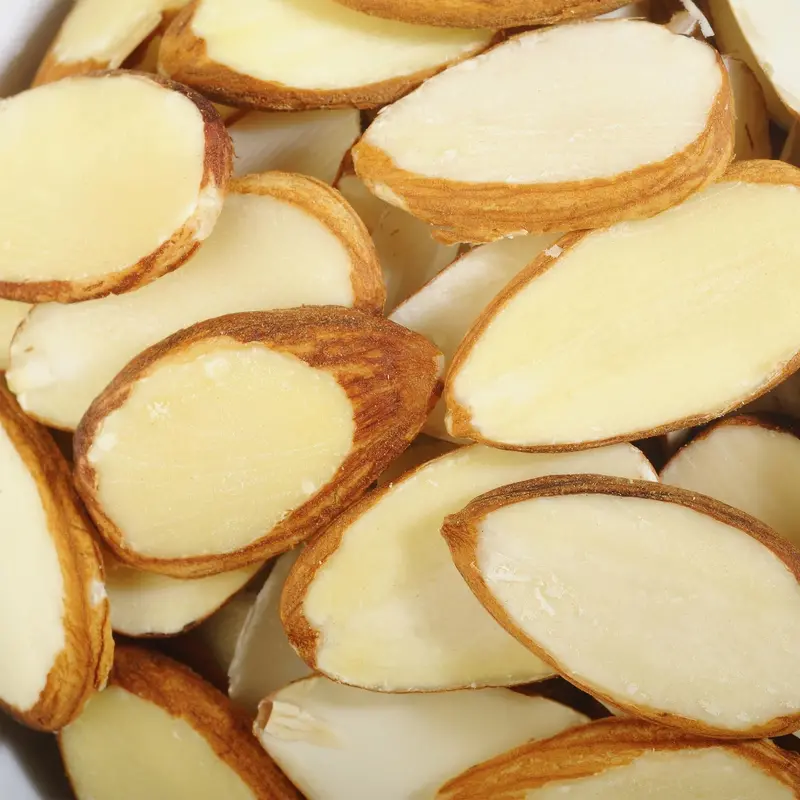 Sliced Natural Almonds With Skin – 5 Lb 1